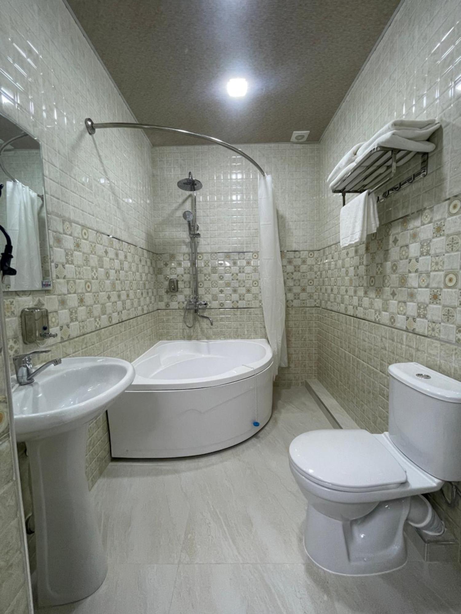 Imam Azam Hotel Samarkand Esterno foto